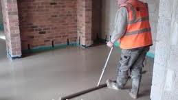 Начало на ремонт на пода