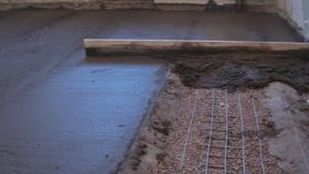 Замазка за ламинат