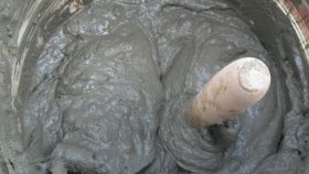 Полагане на бетонна замазка