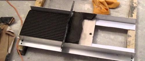 Един от инструментите за домашно приготвяне на плочки