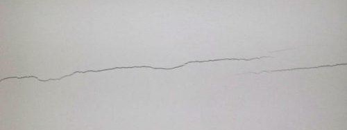 Пукнатина в гипсокартонена конструкция