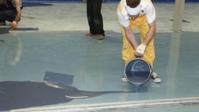 Саморазливни подови материали