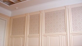 Облицовъчни панели, стилизирани като класически