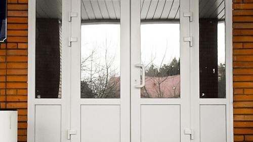 Пластмасови прозорци и врати