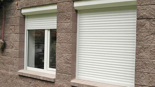 Ролетни щори и щори