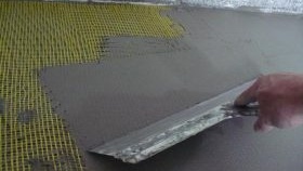 Армираща мрежа за саморазливен под