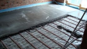 Дебелината на водната замазка