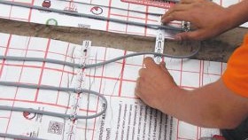 Монтаж на електрическо подово отопление на балкона