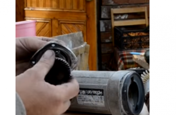 Инсталиране на задвижваното зъбно колело umm 230