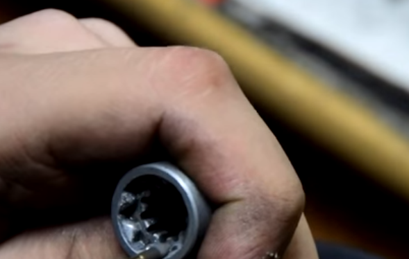 Възстановяване на предавката на съединителя на междинния вал