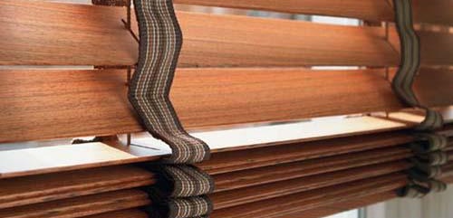 Дървени щори за прозорци