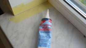 течно лепило