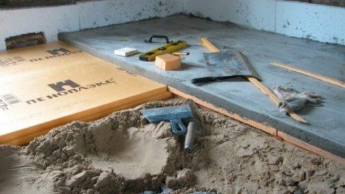 penoplex на пода под замазката