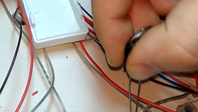 Тест на LED лампа