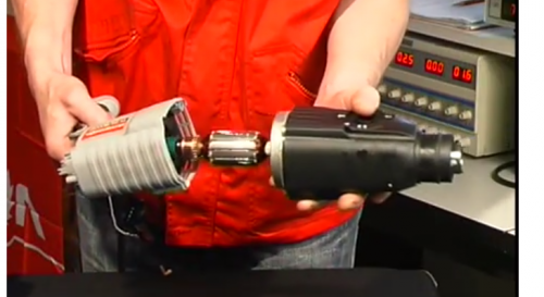 Сглобяване на телата на перфоратор Interskol P-26/800ER