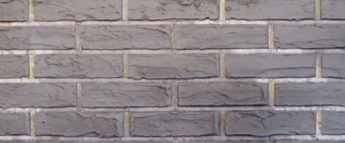 стена от тухлена мазилка