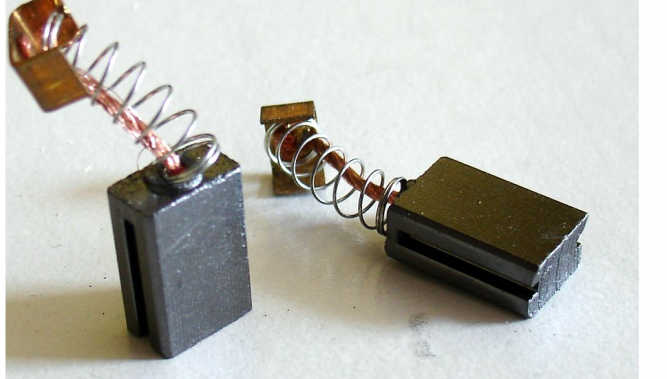 Карбонови четки за мелници