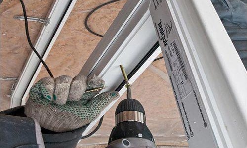 Монтаж на пластмасови врати