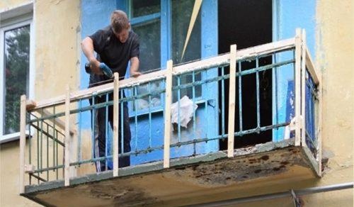 сайдинг на балкона с сайдинг монтаж на опори със собствените си ръце