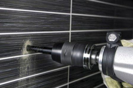 как да пробиете дупка в плочка