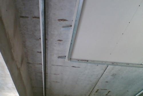 Каркасная основа за потолка