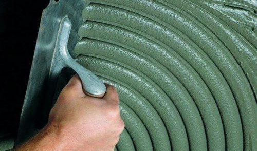 лепило за плочки за баня