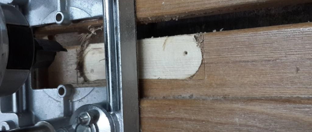 Поставяне на примка с фреза