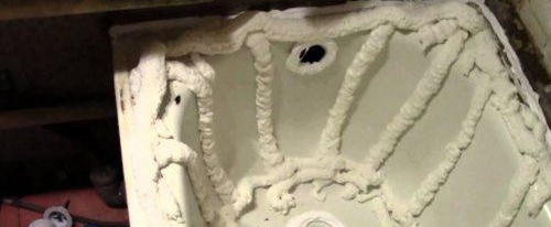 Нанесете пяна за баня