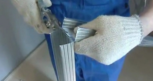 рязане на профили за гипсокартон