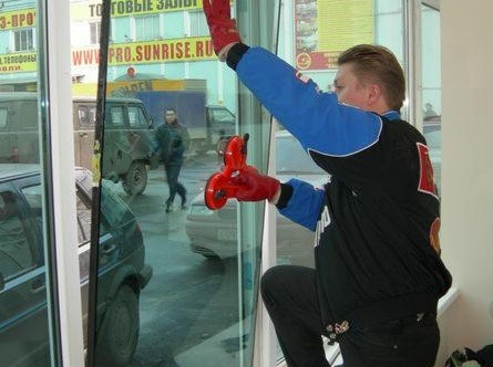 Как сами да премахнете прозорец с двоен стъклопакет от пластмасов прозорец