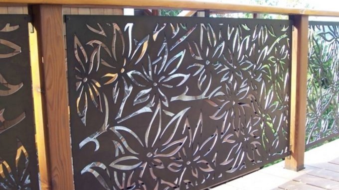 плазмено изрязана ограда