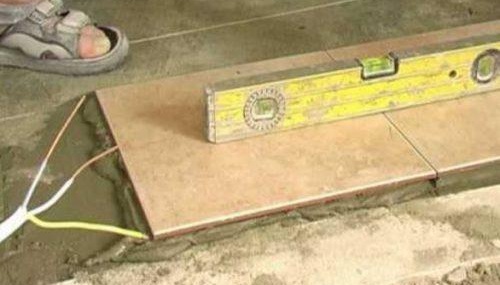 монтаж на подови настилки от керамика