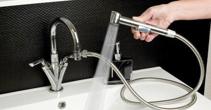 8gigienicheskij-dush-dlya-unitaza