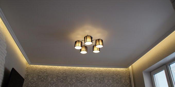 Таван от гипсокартон с подсветка