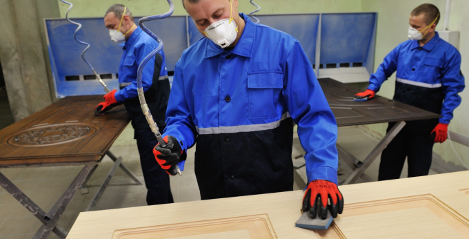 производство на декоративни пана за врати