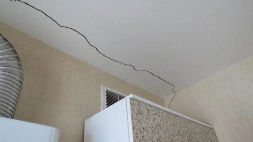 Treschina на potolke гипсокартон