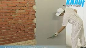 Подравняване на стени с мазилка на видео маяци, снимка