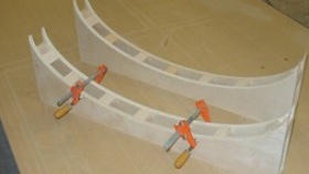 Арка от дървени блокове