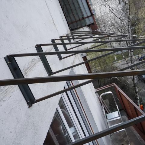 балконски покрив