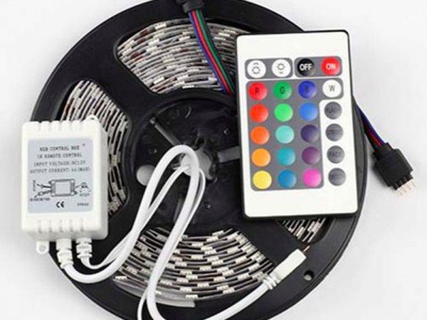 Включена LED лента