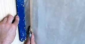 Как да залепите тапети в ъглите