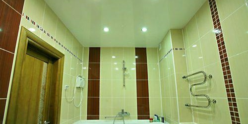 natyazhnoj-potolok-v-vannoj-room1