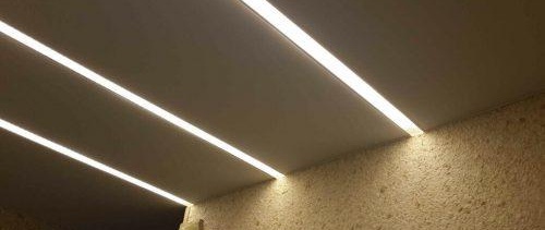 Paryaschie linii on potolke