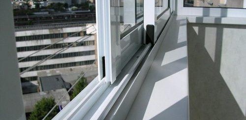 Пластмасови плъзгащи се прозорци за балкон