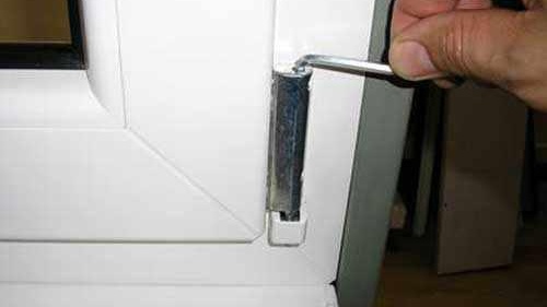 Как сами да регулирате пластмасовите прозорци