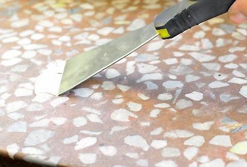 Възстановяване на перваза на прозореца