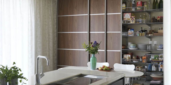 кухня с шкаф