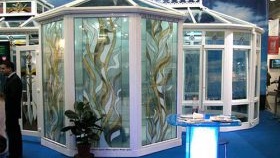 Остъклена беседка за лятна резиденция