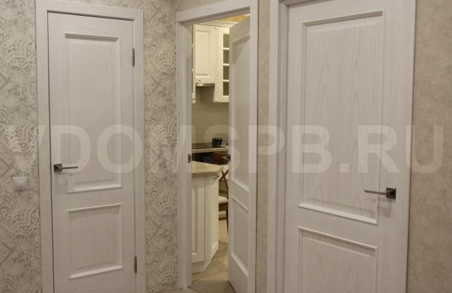 врати от дъбов фурнир